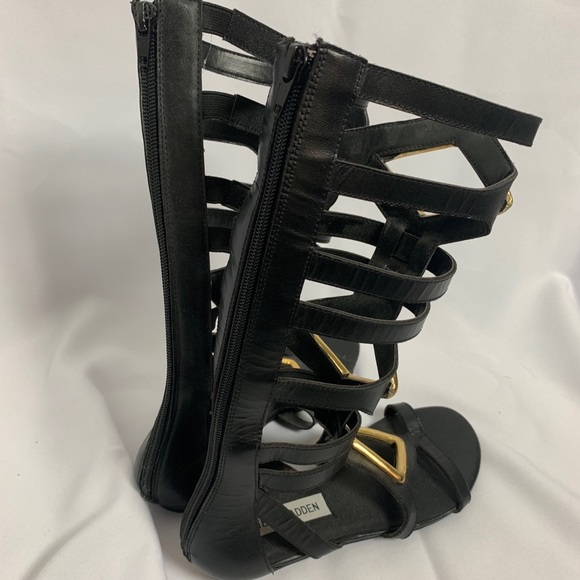 Black Steve Madden gladiator sandals - Picture 2 of 3